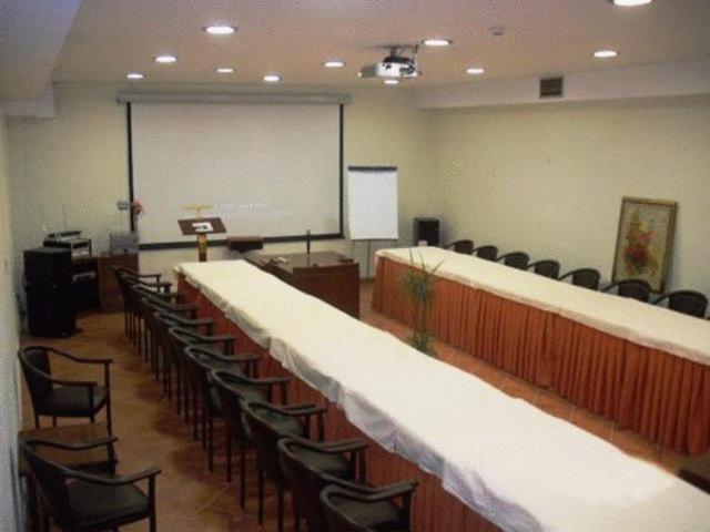 Ξενοδοχείο Μαγκιωση Neraïdochóri المظهر الخارجي الصورة